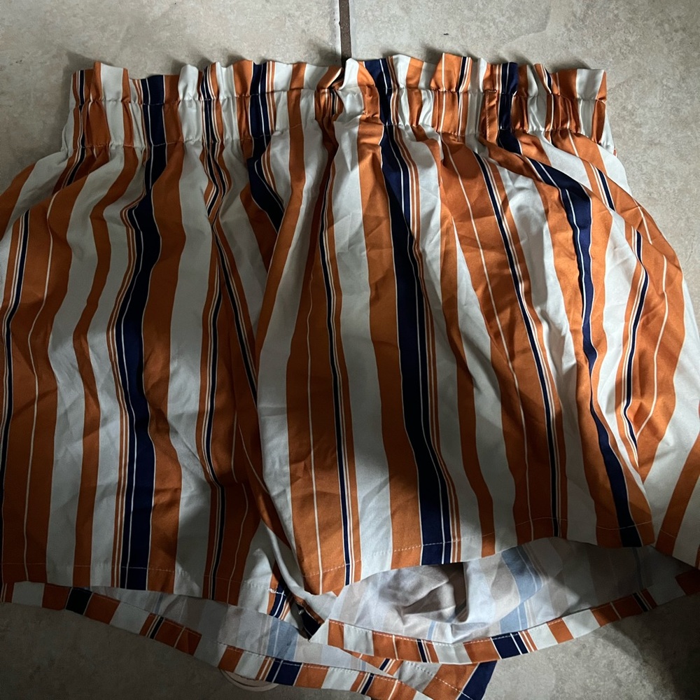 Flowy shorts